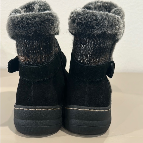 BareTraps Black Faux Fur Winter Boots - Picture 8 of 9